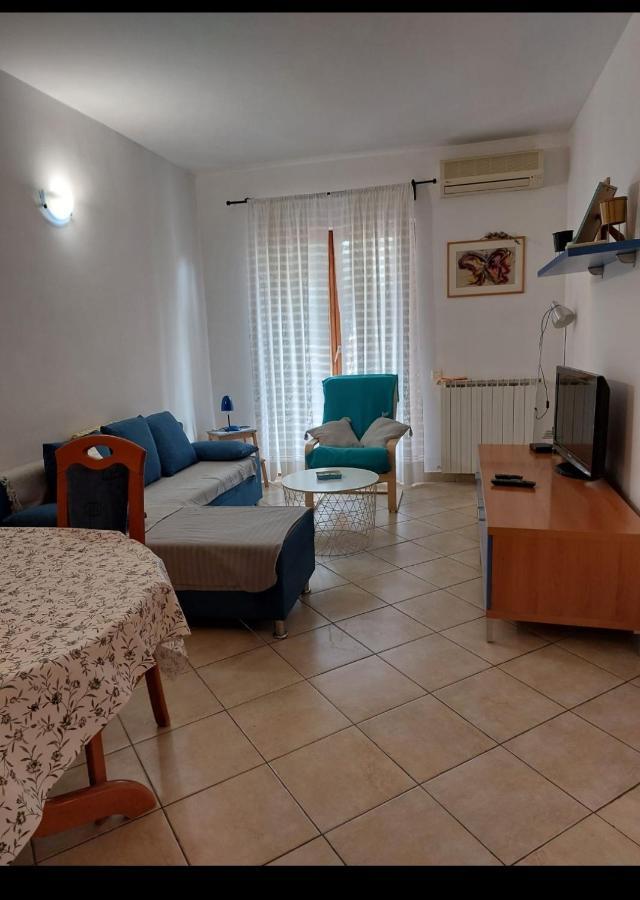 Apartments Graciela Пула Экстерьер фото